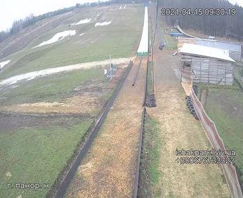 Їжак парк 15 квітня 2021 року, 2021-04-15 10:00