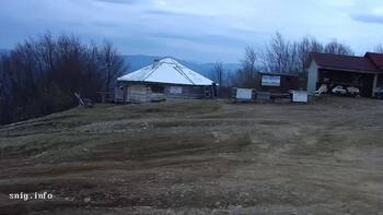 Widok na stację górną wyciągu krzesełkowego