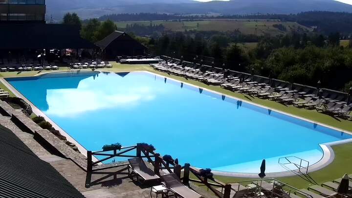 Plai — Summer pools