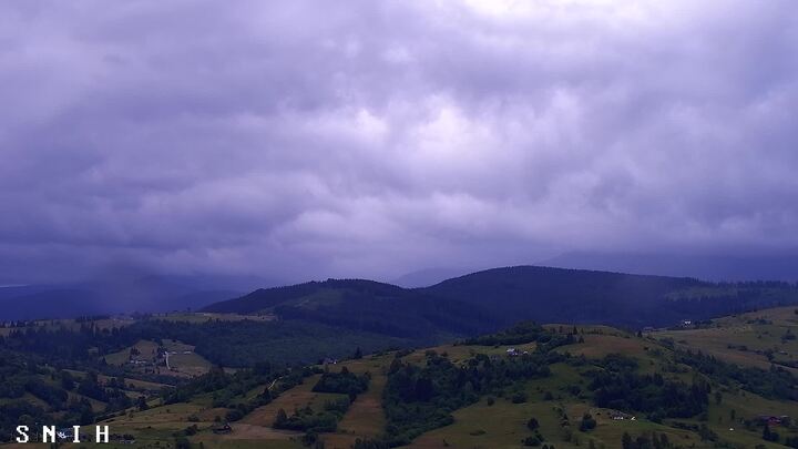 Yasinia — Hoverla, Petros, Svydovets