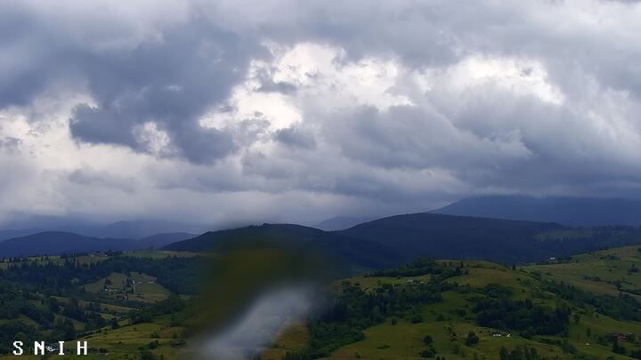 Yasinia — Hoverla, Petros, Svydovets