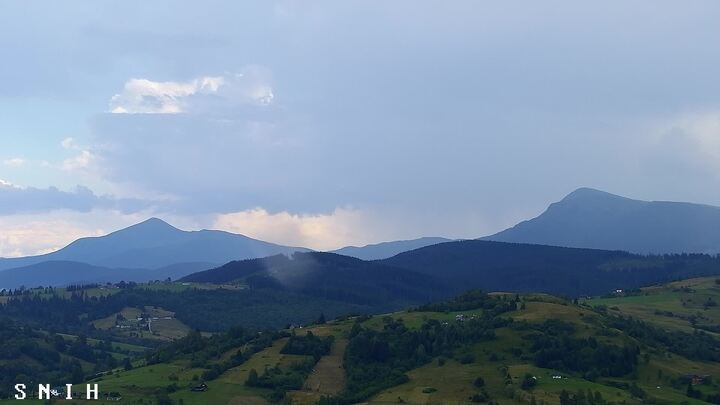 Jasinia — Hoverla, Petros, Svydovets