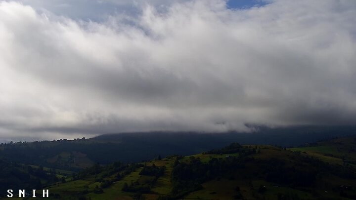 Yasinia — Hoverla, Petros, Svydovets