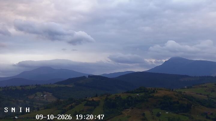 Jasinia — Hoverla, Petros, Svydovets
