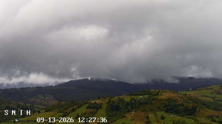 Jasinia — Hoverla, Petros, Svydovets