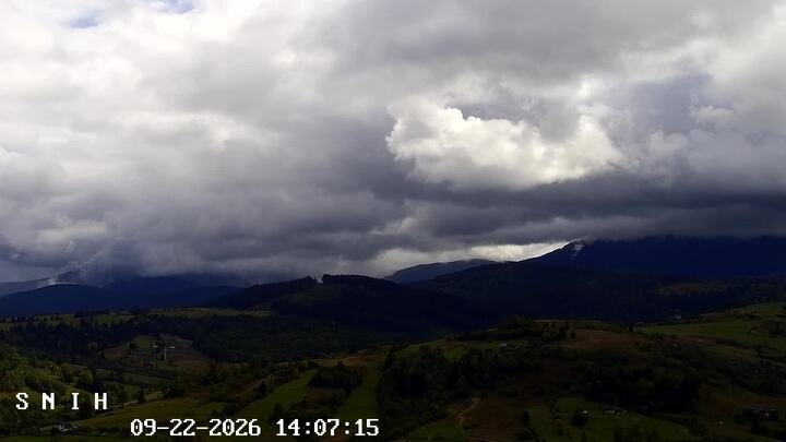 Yasinia — Hoverla, Petros, Svydovets