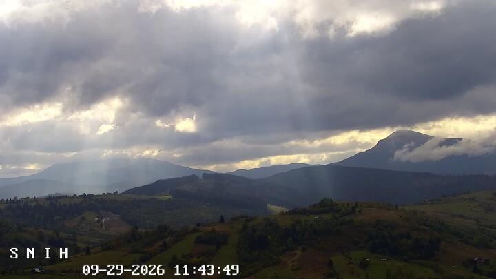 Yasinia — Hoverla, Petros, Svydovets